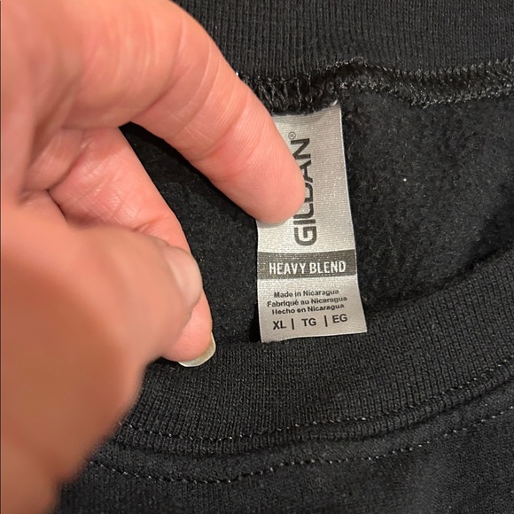 Gildan Black Raising Cane's Streetwear Sweatshirt “One Love” Men’s XL - Picture 3 of 5